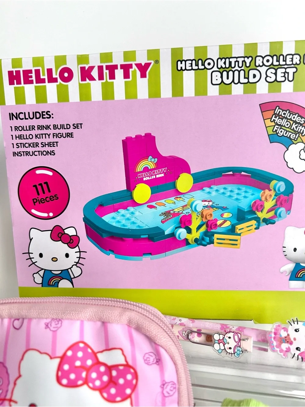 💝(HK401) Hello Kitty Adorable Roller Rink Build Set Bundle! - Picture 2 of 8